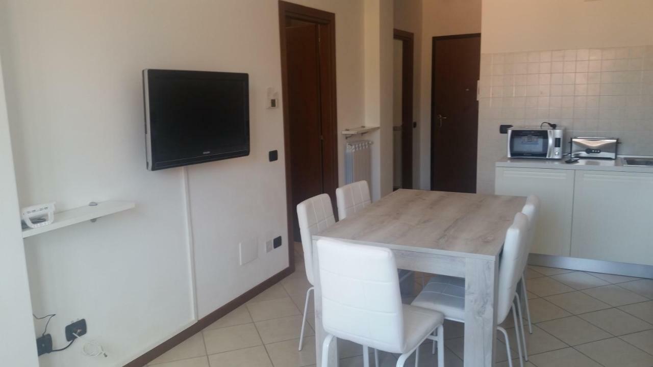 Be Lake Apartment Бавено Экстерьер фото